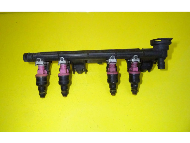 Топливная рампа 7700108667   Renault Clio II  