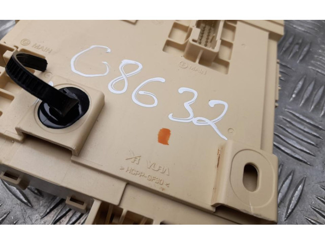 Блок предохранителей  91953J7740, G8632   KIA Xceed    