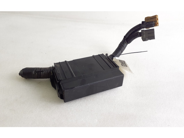 Блок предохранителей  7154722330, 24382   Nissan Juke I F15    