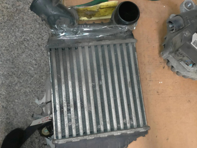 Интеркулер  46764253   Fiat Punto (188) 