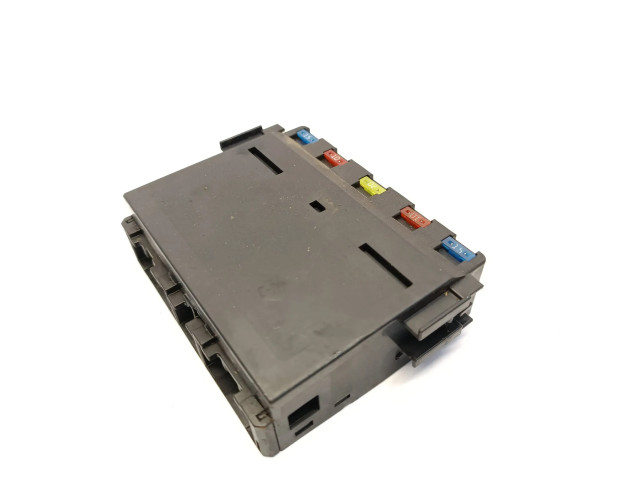 Блок предохранителей 8921130020 Lexus GS 300 350 430 450H