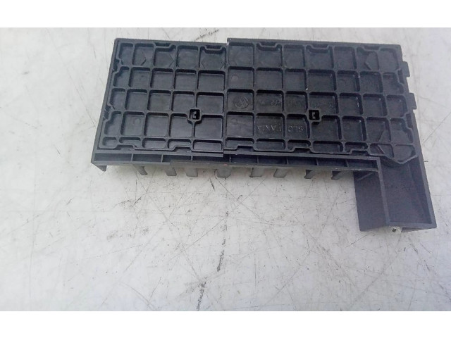 Pojistková skříňka 7H0937550A Volkswagen Transporter - Caravelle T5 2007