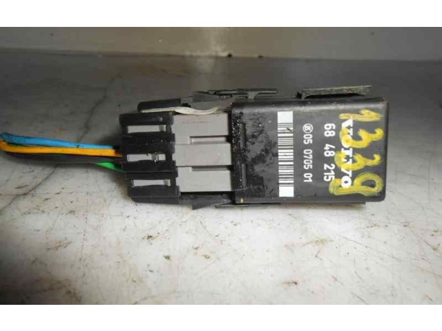 Pojistková skříňka 6848215, 05070501 Volvo 850 1996