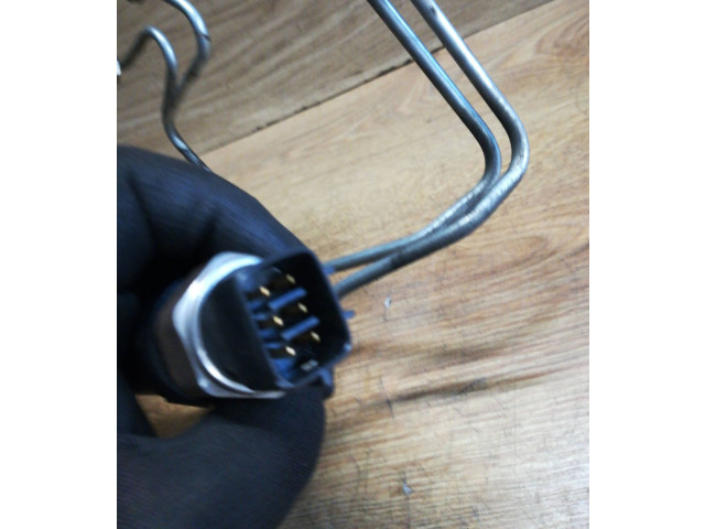 Топливная рампа Toyota Corolla Verso AR10