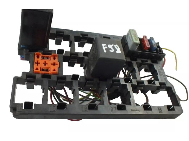 Pojistková skříňka 4A0937503A Audi A6 S6 C4 4A 1995