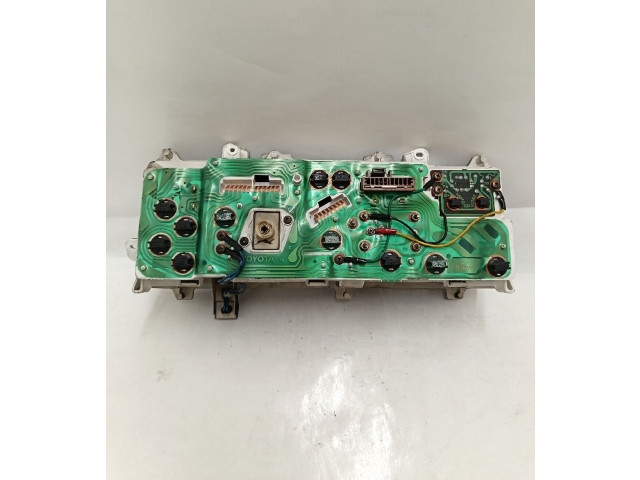 Přístrojová deska Toyota Starlet (P90) V 1996 83010-1A431, 257400-1940