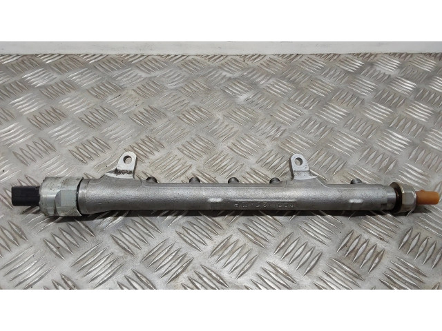 Топливная рампа 03L130089B Skoda Yeti (5L) 1.6 для двигателя CAYC