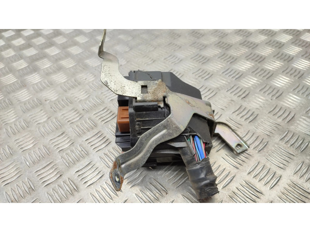 Pojistková skříňka Infiniti Q50 2016