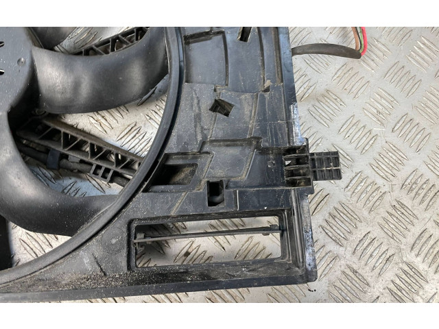 Вентилятор радиатора 5Q0121203DQ Skoda Karoq