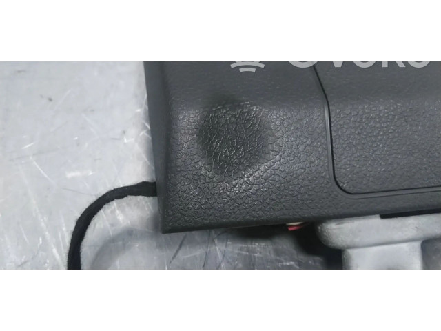 Подушка безопасности для колен A1768600000 Mercedes-Benz A W176