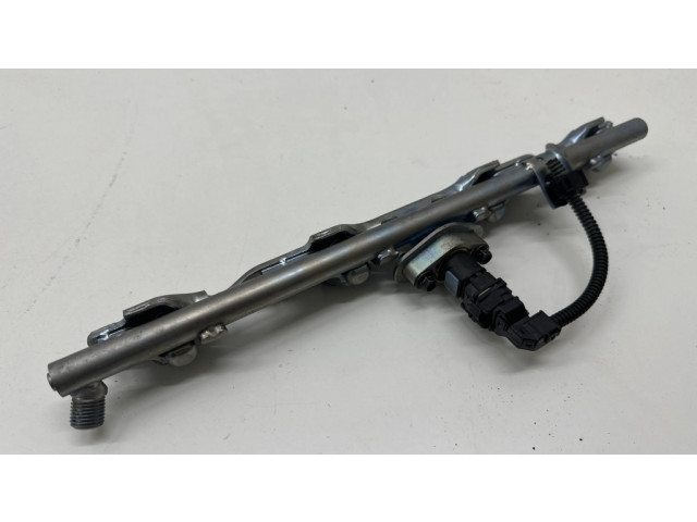 Vstřikovací lišta 8945833030 Toyota Camry VIII XV70 pro benzínový / Электричество motor 2.5