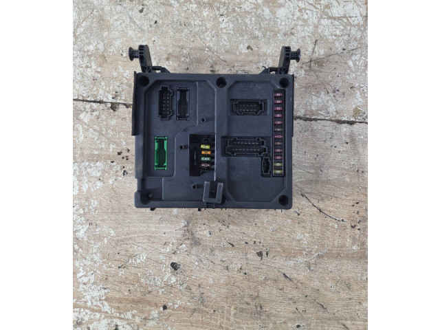 Блок предохранителей S108145200G, 962258E Ford Galaxy