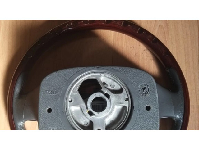 Руль Volvo V70 2000-2004 года 08666887, 642SWEDEN