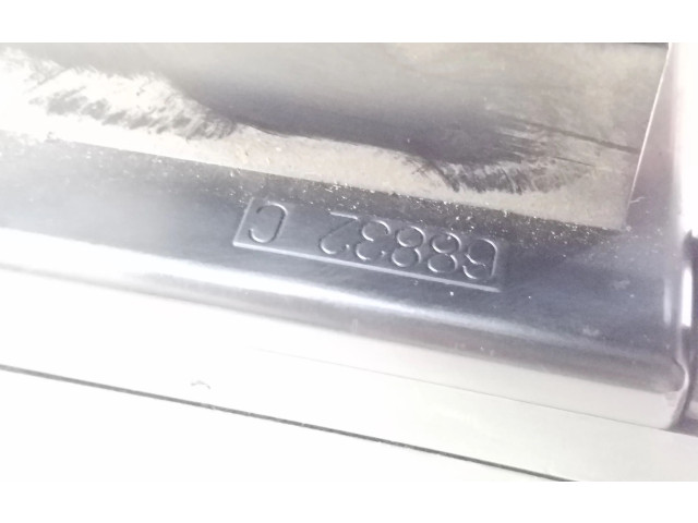   Pojistková skříňka 68832C, P04707785AB   Chrysler Voyager 1997