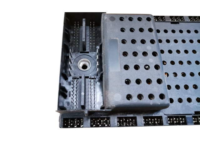 Блок предохранителей 9494343, 9494509 Volvo S80