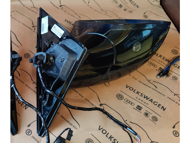 Зеркало электрическое Audi Q5 SQ5 2008 - 2017 года