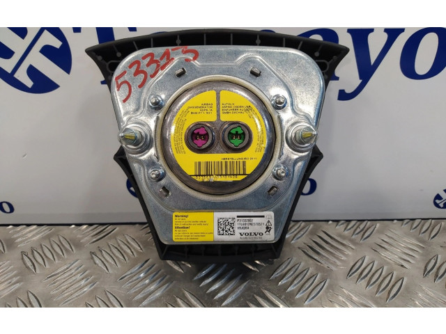 Подушка безопасности водителя P31332807, 622193700 Volvo C30