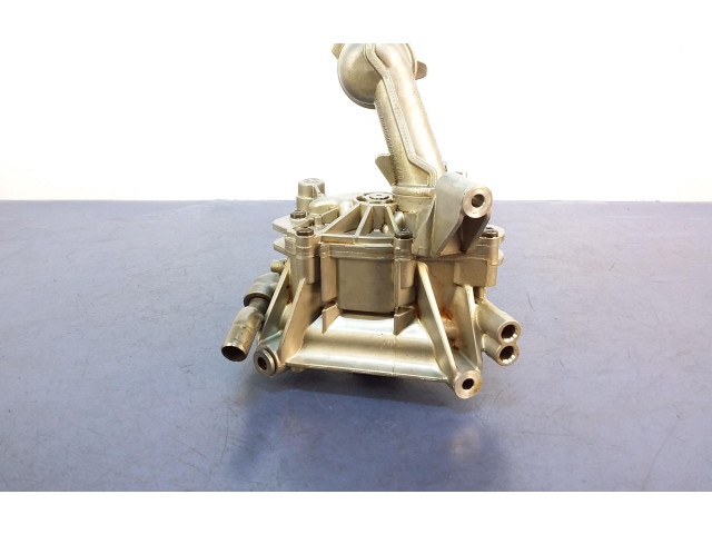 Čerpadlo oleje 8601072 BMW 5 G30 G31 0.0