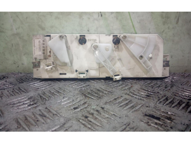 Блок управления климат-контролем 52479162 Renault Twingo I