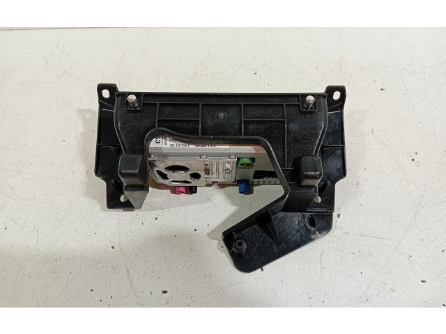 Дисплей    F1BT18B955DA   Ford Fiesta