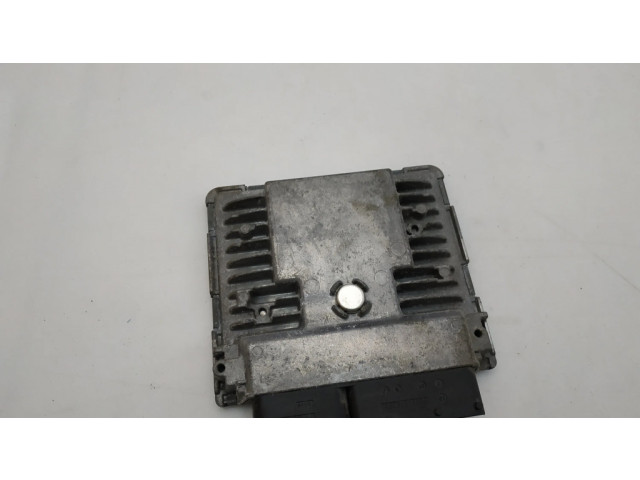 Блок управления двигателя 03F906070JN Skoda Rapid (NH)