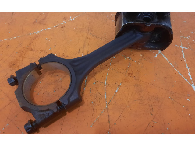 Píst Seat Cordoba (6L)