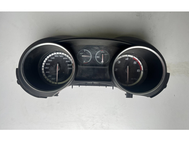 Панель приборов 50527744, A2C84852200 Alfa Romeo Giulietta
