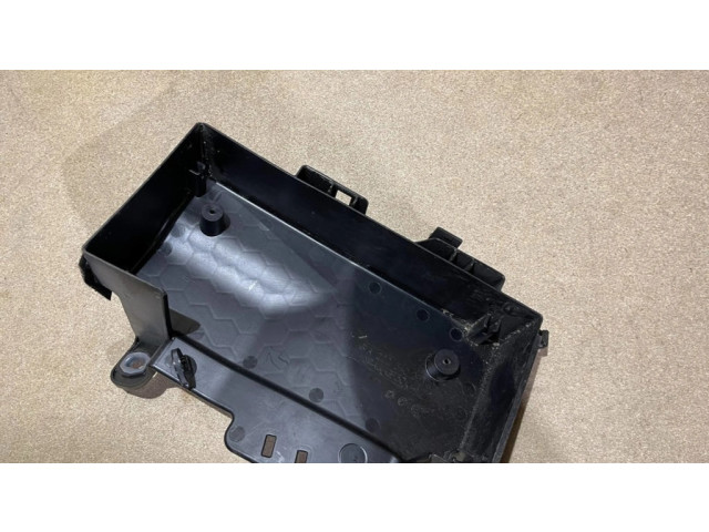 Другая деталь салона