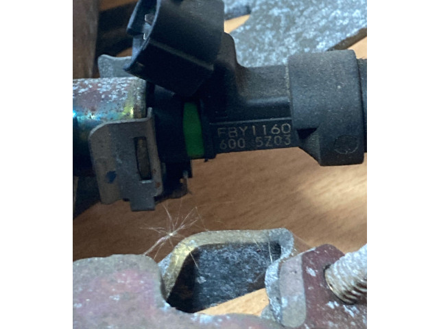 Vstřikovač FBY1160, 6005Z03 Nissan Note (E11)