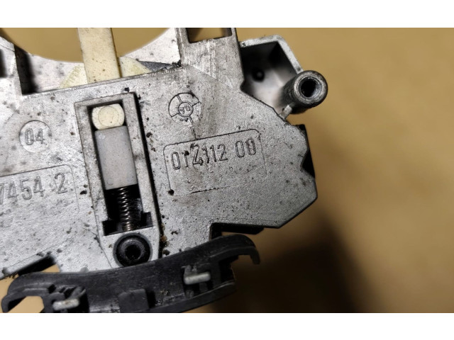 Ручка стеклоочистителей 01411200   Chrysler 300 - 300C