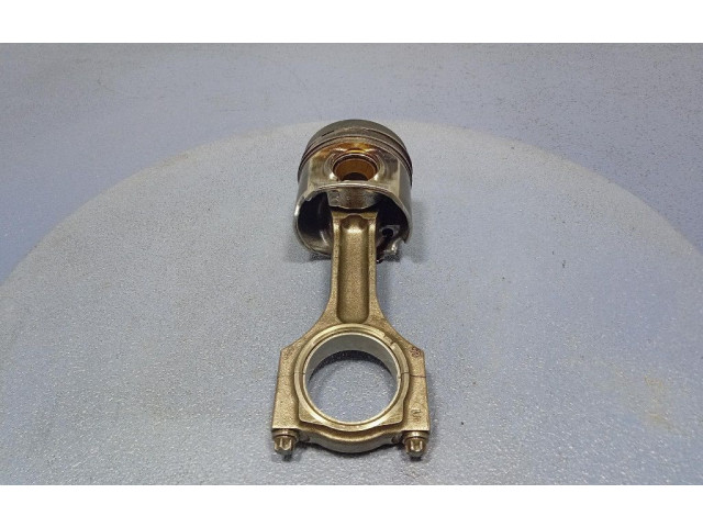 Píst    BMW 7 F01 F02 F03 F04     