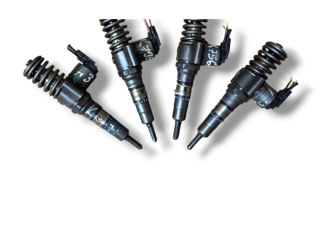 Форсунка 0414720404, 03G130073G Audi A3 S3 A3 Sportback 8P BKD