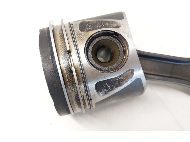  Поршень с шатуном  A6510083  Mercedes-Benz CLA C117 X117 W117  