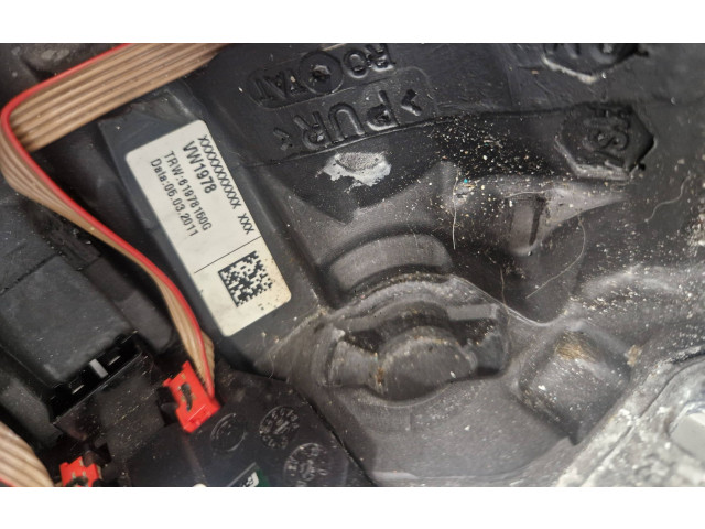 Volant Volkswagen Tiguan 2011 61978150G