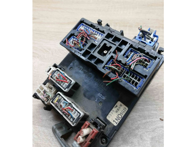   Pojistková skříňka 1n05g19, 0999   Nissan Almera 1995