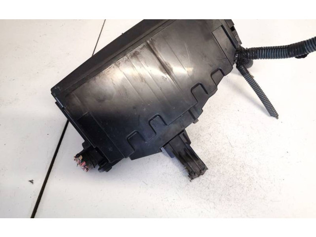 Pojistková skříňka Lexus GS 300 350 430 450H 2005