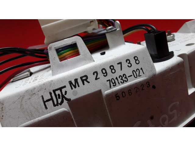 Панель приборов MR298738, MR240246 Mitsubishi Pajero Sport I