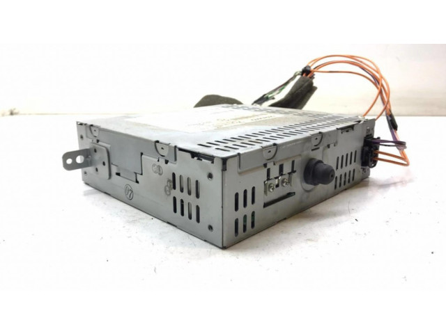 Радио/ проигрыватель CD/DVD / навигация