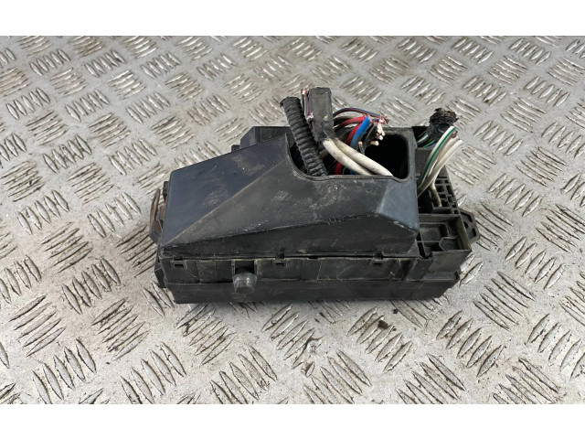 Блок предохранителей 82231SA500, MB500100B Subaru Forester SG