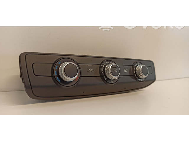 Блок управления климат-контролем 82A035736   Audi A1