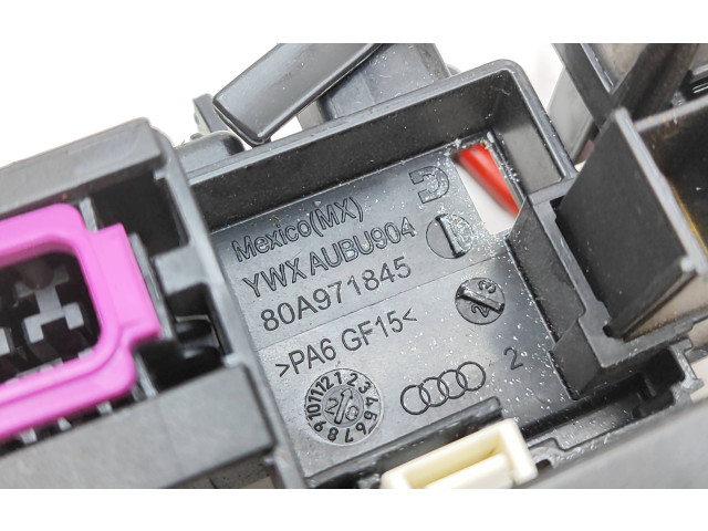 Блок предохранителей 80A971845, YWXAUBU904   Audi Q5 SQ5    