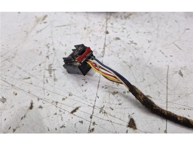 Зеркало электрическое        Volkswagen Touran II  2010 - 2016 года   