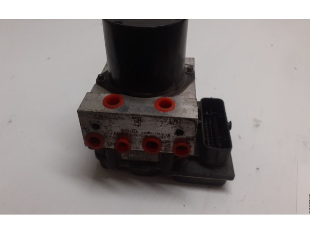 Блок управления АБС    Volkswagen Polo IV 9N3