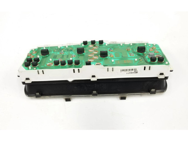 Панель приборов MR506277, MR456883   Mitsubishi Montero       
