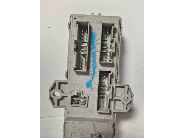 Блок предохранителей 911703e920 KIA Sorento