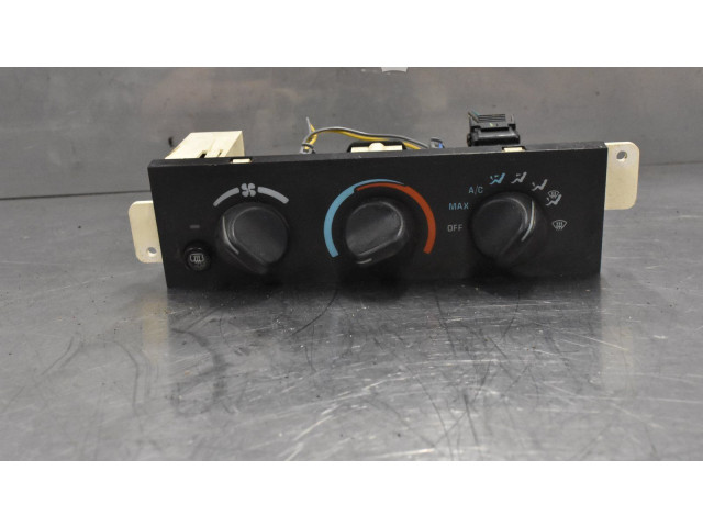 Блок управления климат-контролем    Chevrolet Camaro