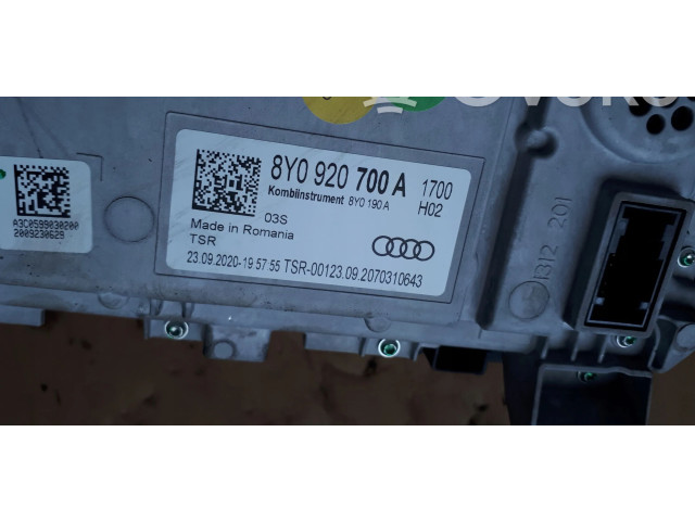 Панель приборов 8Y0920700A   Audi A3 8Y       