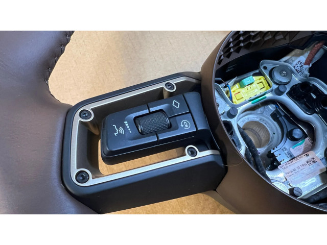 Volant Porsche 911 992 2022