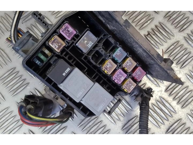 Pojistková skříňka Mazda 2 2003