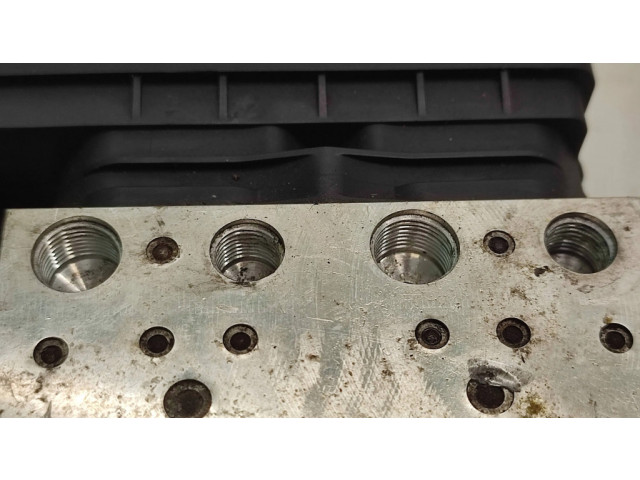 Jednotka ABS 6868319 BMW 3 F30 F35 F31 2013